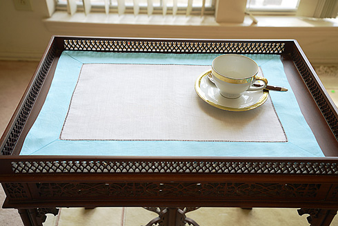 Multicolor Hemstitch Placemats 14"x20". Ivory with Aqua border